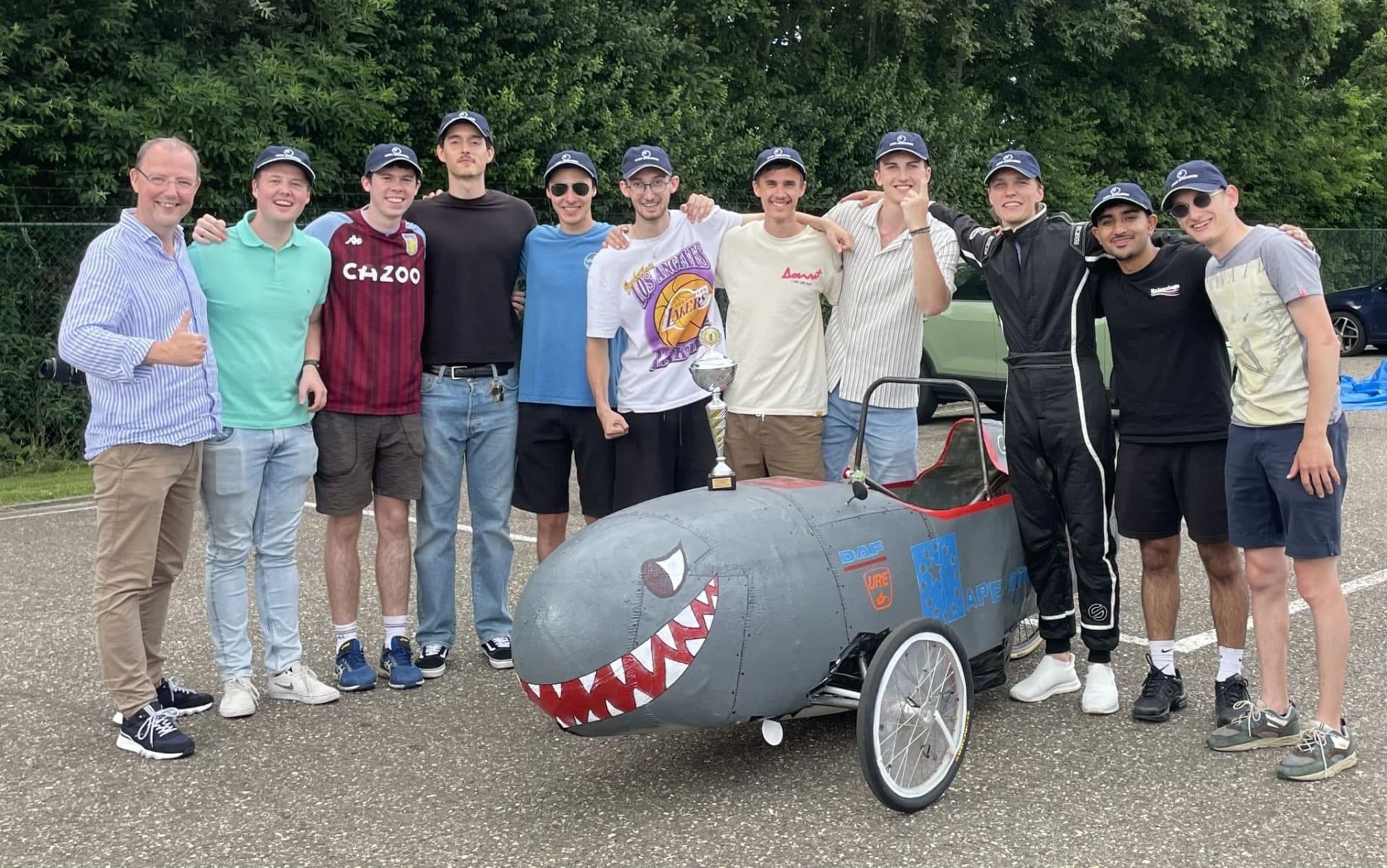 Apex Dynamics sponsort het winnende team in de ECO-marathon