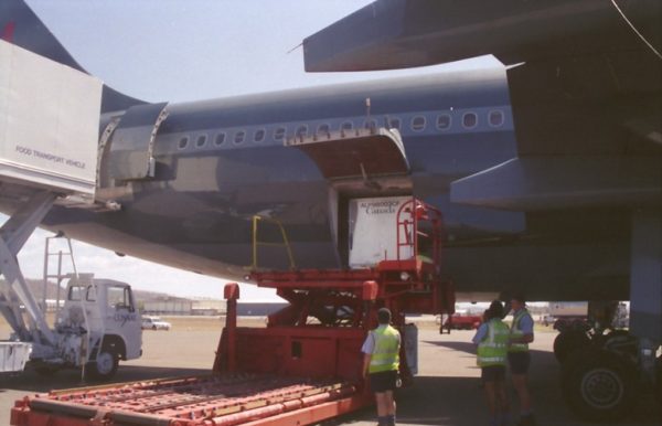 AirbusA380-loading
