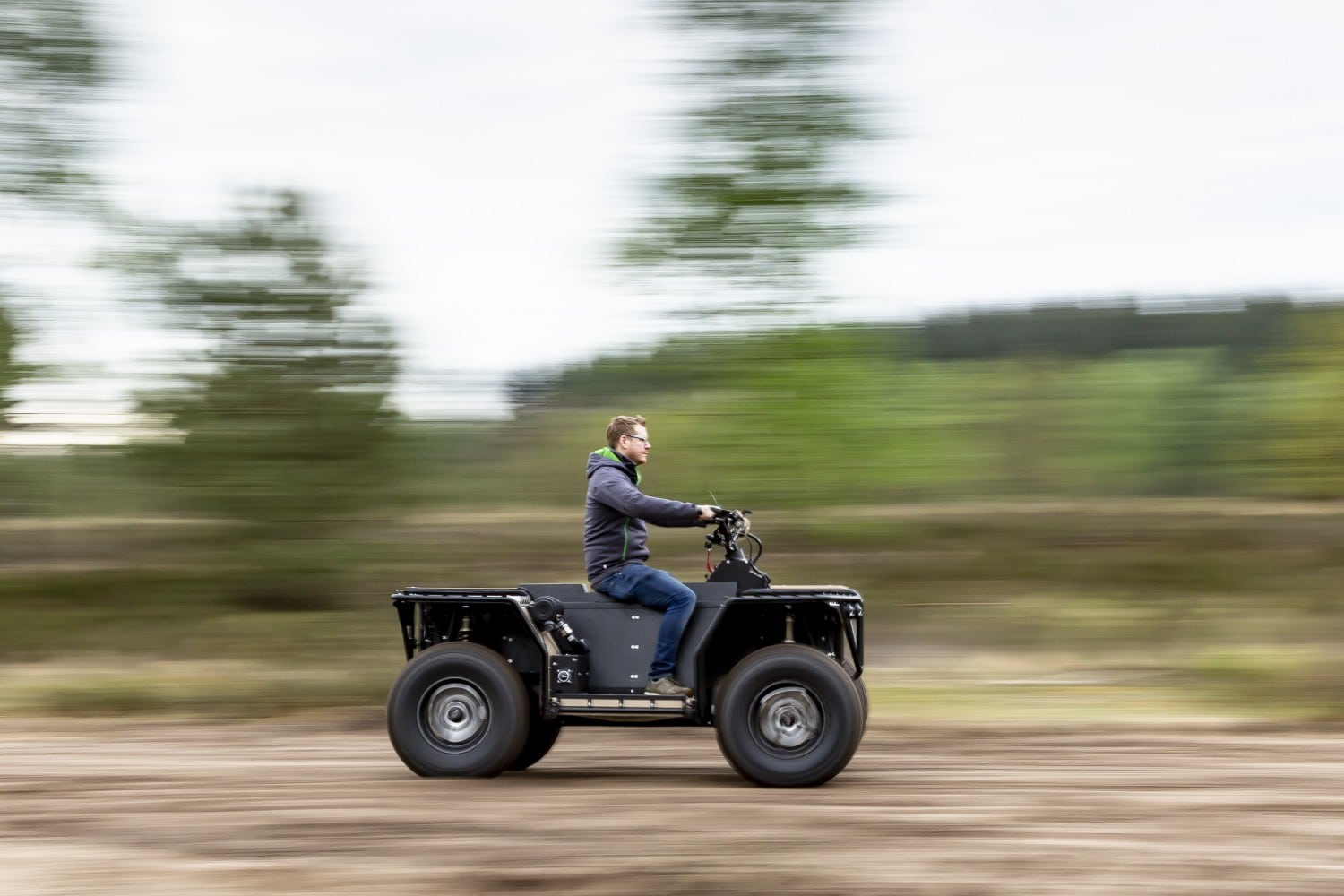 Gearbox in innovative, hybrid Quad for the military